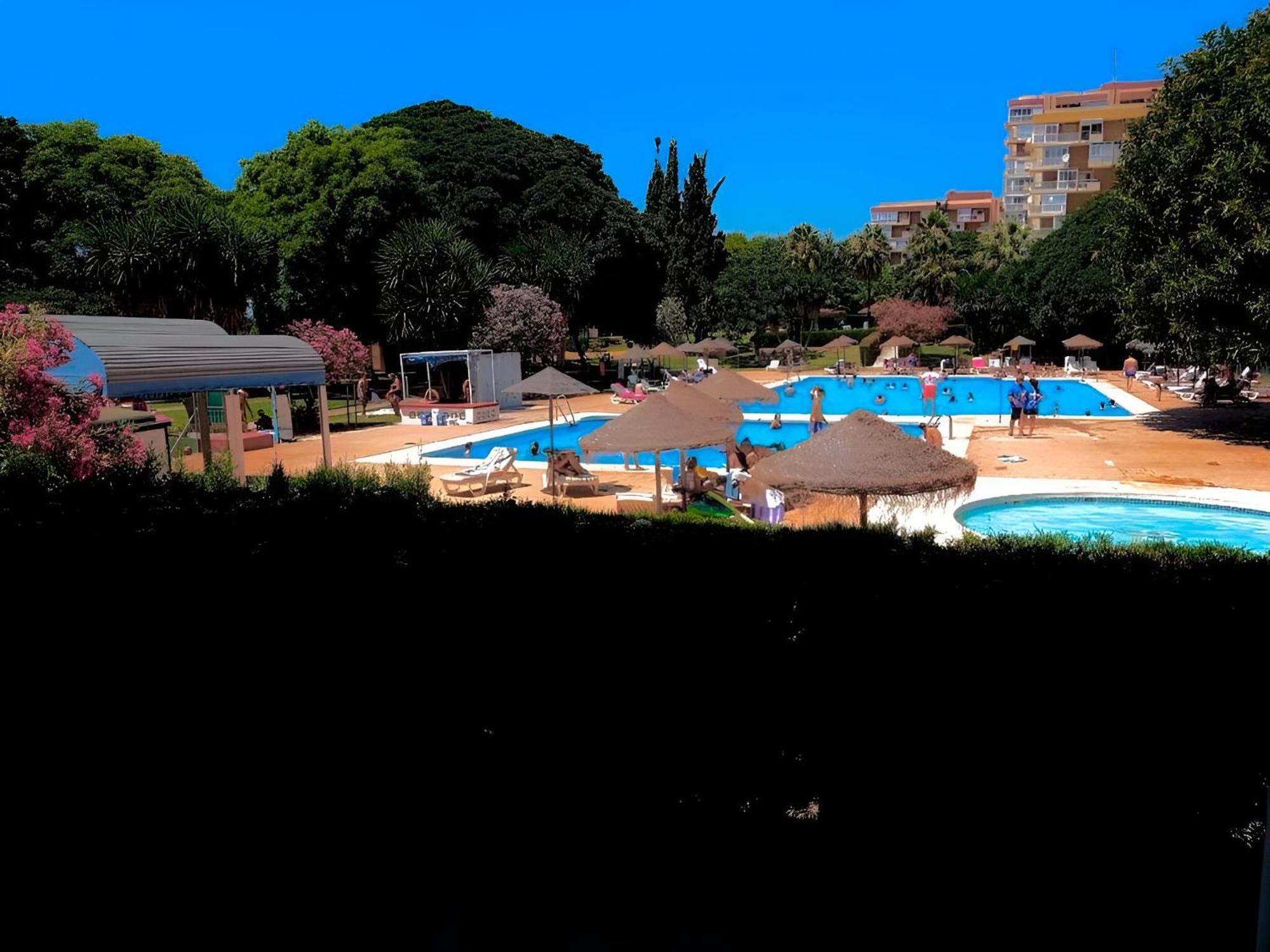 Luxury Suites Sunset Beach Benalmadena Ngoại thất bức ảnh
