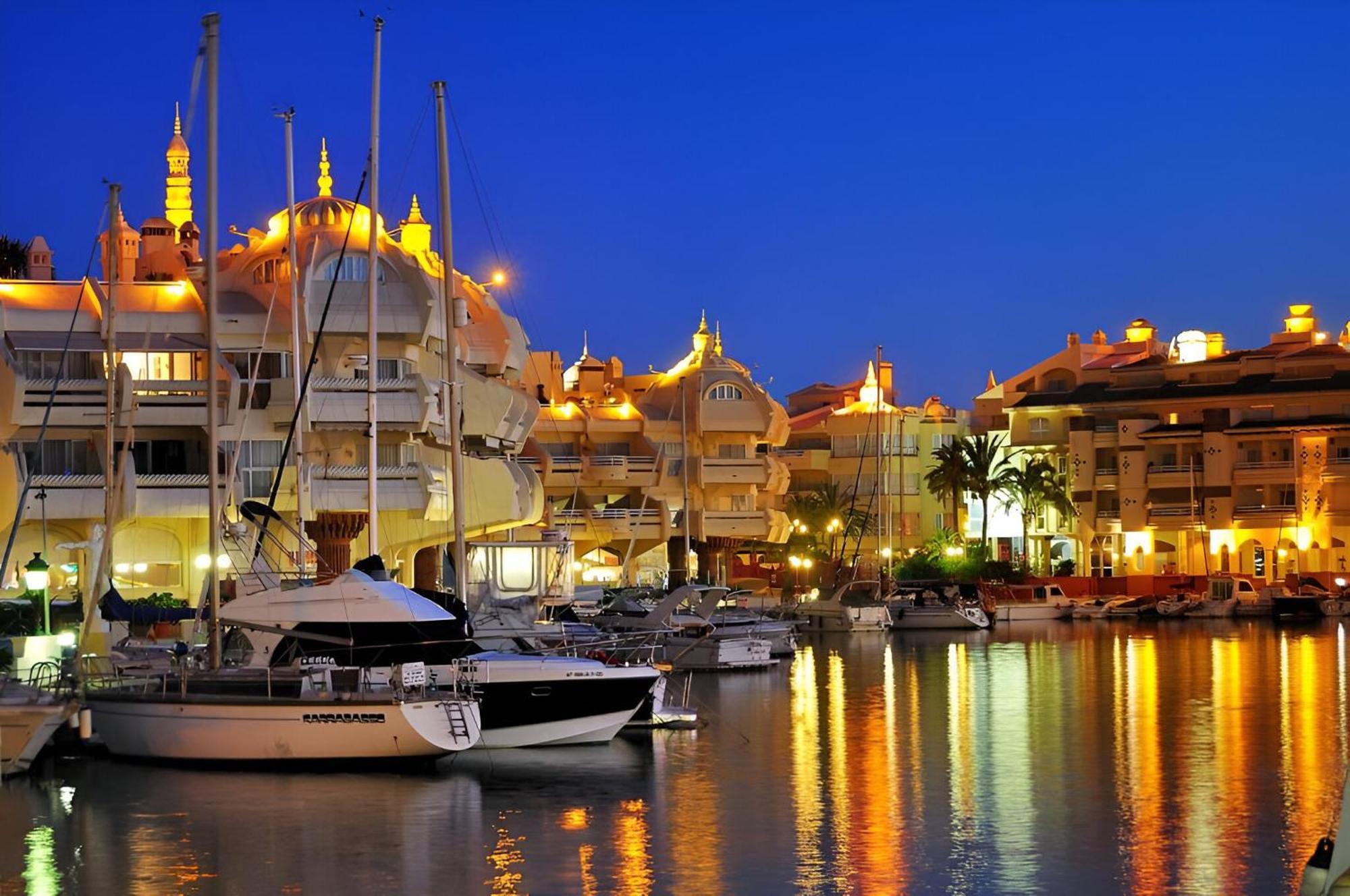 Luxury Suites Sunset Beach Benalmadena Ngoại thất bức ảnh