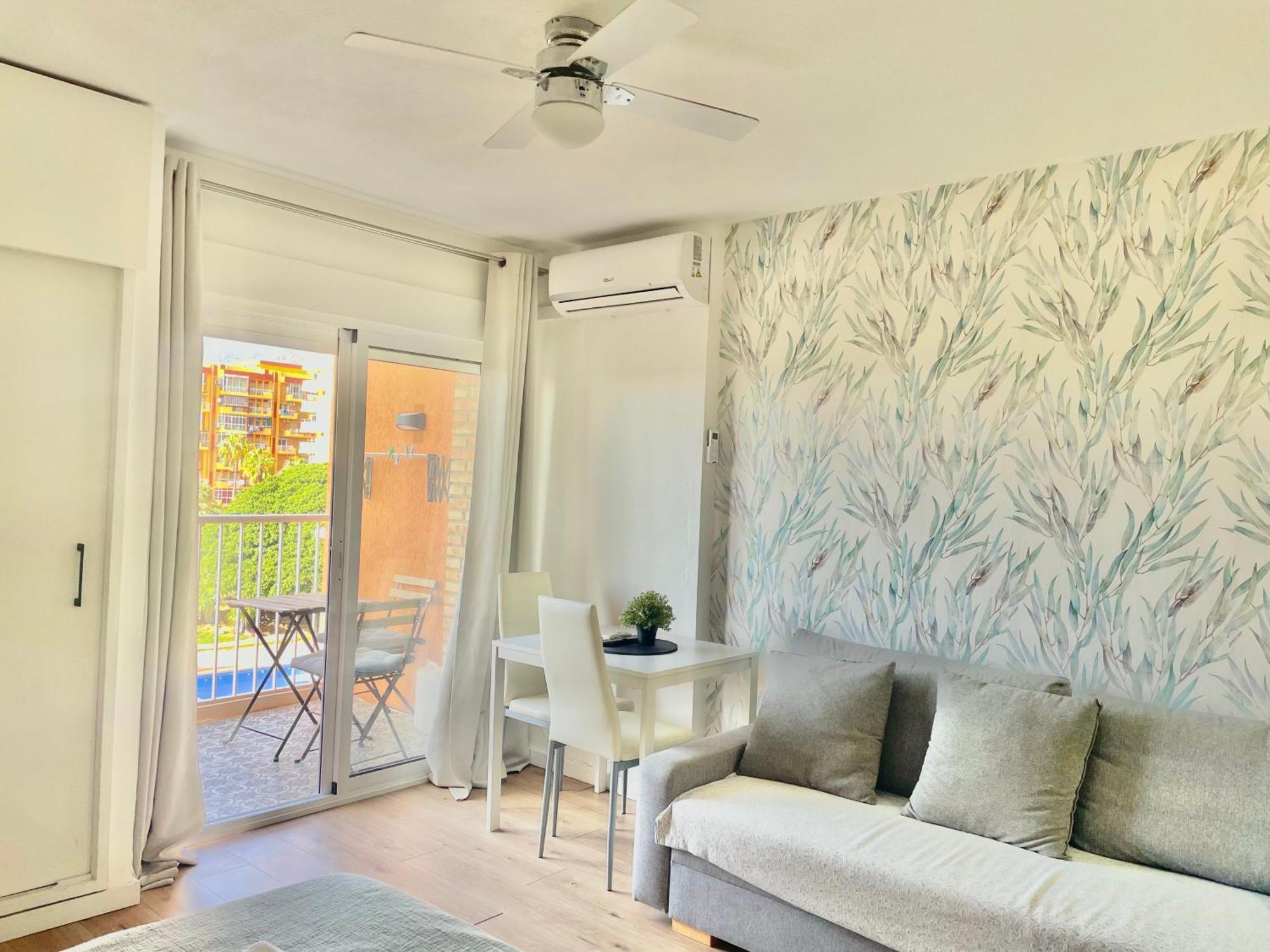 Luxury Suites Sunset Beach Benalmadena Ngoại thất bức ảnh